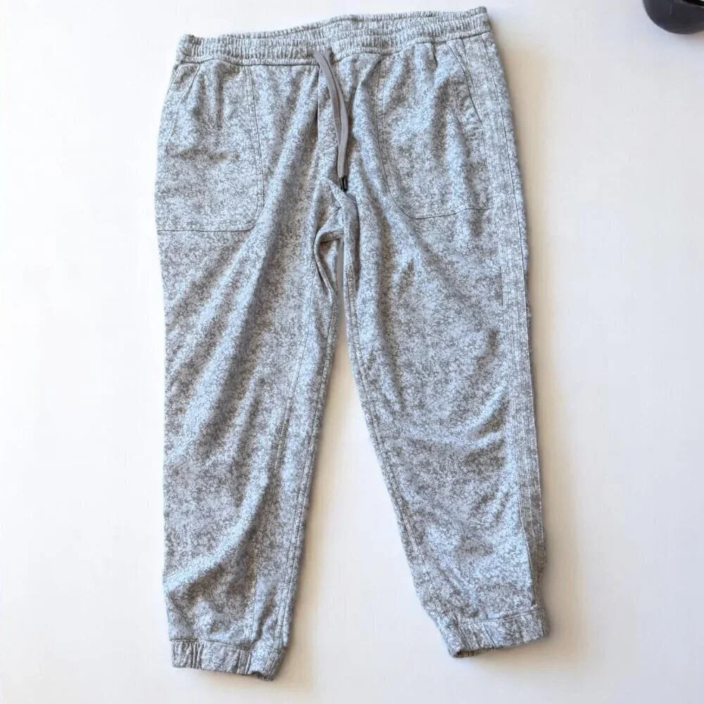 Athleta Farallon Jogger Sweatpants Size XL in Pebbles Texture Abalon Beige - Picture 2 of 12